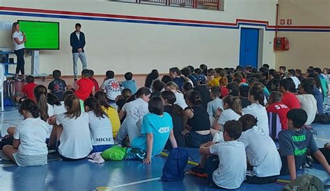 Ultimo Giorno Di Scuola In Val Rendena Campane Di Pinzolo It