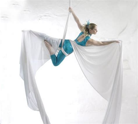 1000+ images about Aerial: Silks on Pinterest | Aerial silks, Aerial ...