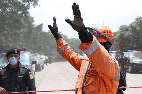 Suspenden Labores De Búsqueda Por Las Lluvias Y Un Fuerte Lahar