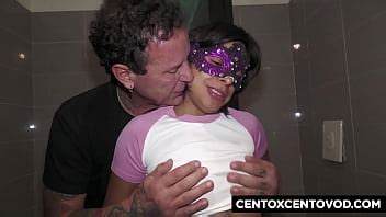 Orgia Col Bisex E Il Trans Pasquino Alla Centoxcento Xvideos