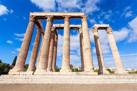 Le Temple De Zeus Olympien Ou L Olympieion Ou Colonnes De Zeus Olympien