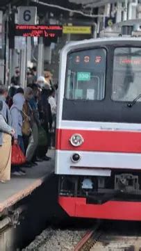 Tiga Bocah Lempari KRL Di Depok Pakai Batu Hingga Kaca Pecah Ini