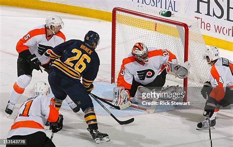 Flyers Brian Boucher Photos and Premium High Res Pictures - Getty Images