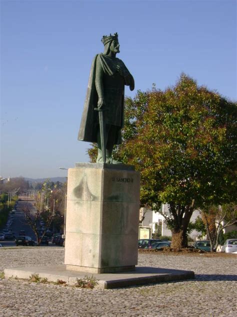 Estátua De Dom Sancho Ii Elvas All About Portugal