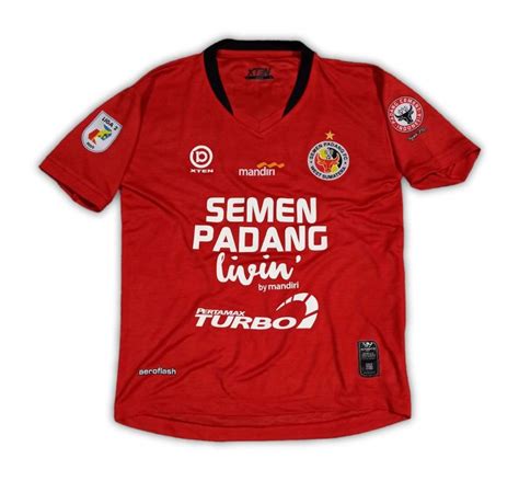 Semen Padang FC 2022 23 Tenues