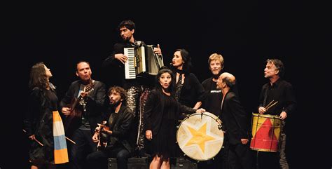 Grupo Galpão celebra 40 anos temporada de espetáculos em SP