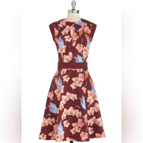 Modcloth Dresses Modcloth Voodoo Vixen Retro Floral Midi Dress