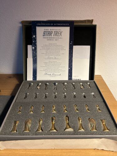 The Official Franklin Mint Star Trek Tridimensional D Chess Set