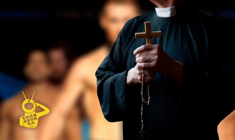 Y La Queso Renuncia Obispo Católico Tras Ser Cachado En Orgía Gay En