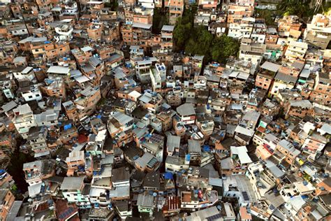 As maiores favelas do mundo será que tem brasileira na lista