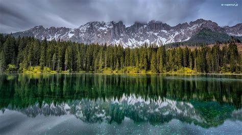 Odbicie Lago Di Carezza Włochy Drzewa Alpy Dolomity Las Jezioro