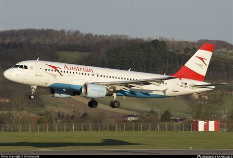 OE LBV Austrian Airlines Airbus A320 214 Photo By Christian Jilg ID