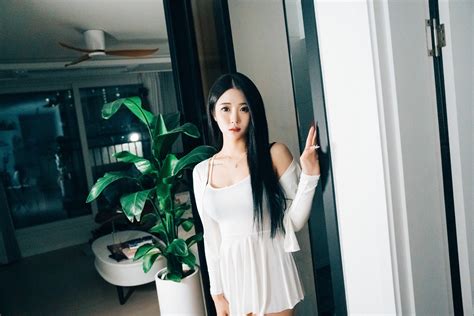 Jeong Bomi Loozy You Bomi Set Share Erotic Asian Girl