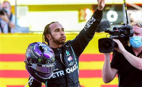 Lewis Hamilton Gana El Gran Premio De Toscana Checo P Rez Queda Quinto