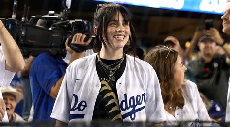 Billie Eilish Dancing To Her Own Song At A Dodgers Game Is Legendary