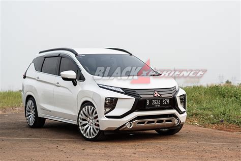 Modifikasi Mitsubishi Xpander Tampil Macho Dengan Velg 20 Inci