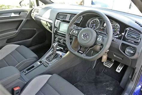 VW Golf Estate Review