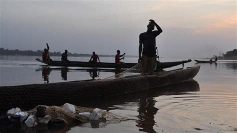 Rdc Dramatique Naufrage Sur La Rivi Re Oubangui