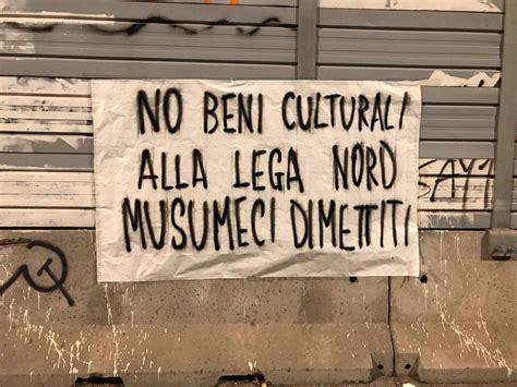 La Rivolta Degli Striscioni Contro La Lega FOTO Live Sicilia