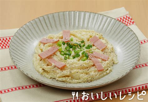 豆腐で作るカルボナーラ風うどんのレシピ エバラ食品