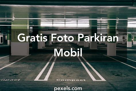 1000 Parkiran Mobil Foto · Pexels · Foto Stok Gratis