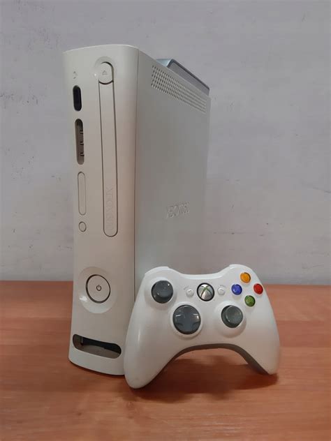 KONSOLA MICROSOFT XBOX 360 PAD GRY ZESTAW 10002112367 Oficjalne