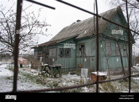 Dacha putin hi-res stock photography and images - Alamy