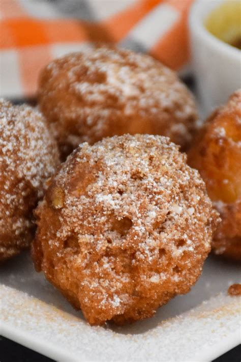 Apple Fritters Donut With Canned Pie Filling Grumpy S Honeybunch