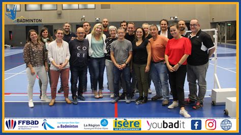 La nouvelle équipe du comité de lIsère de Badminton Comité de l