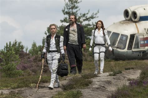 Black Widow: 8 New Images Show Scarlett Johansson's Natasha, OT ...