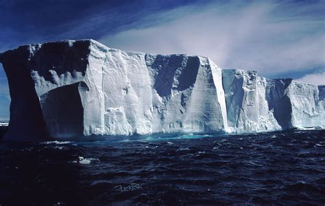 Large Drake Passage Iceberg