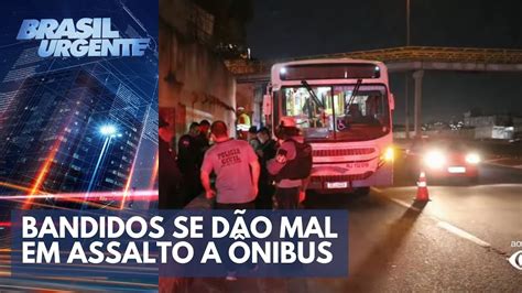 Bandidos Se D O Mal Em Assalto A Nibus No Rj Brasil Urgente Youtube