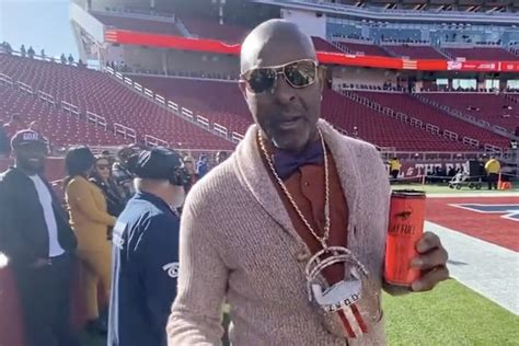 Jerry Rice Helmet Chain The 49ers GOAT Is Wearing A Big Shiny GOAT