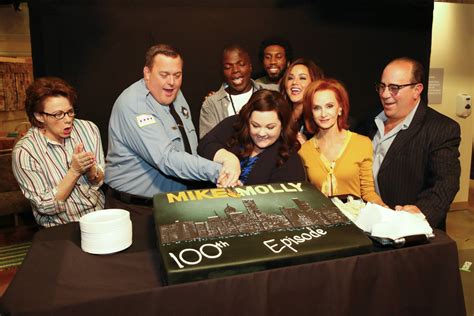 Mike And Molly Cast: An In-Depth Look At The Talented Actors Behind The ...