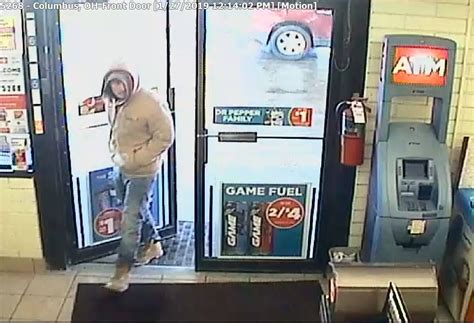 Man On The Run After Robbing Gas Station At Gunpoint Police Wsyx