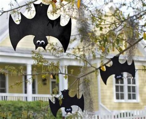 34 Wicked Halloween Bat Crafts - FeltMagnet