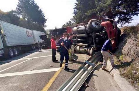 Vuelca Tr Iler En La Toluca Atlacomulco