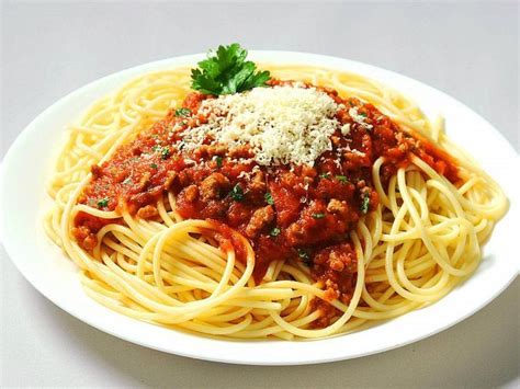 Tallarin a la boloñesa Bolognese sauce recipe Spaghetti bolognese