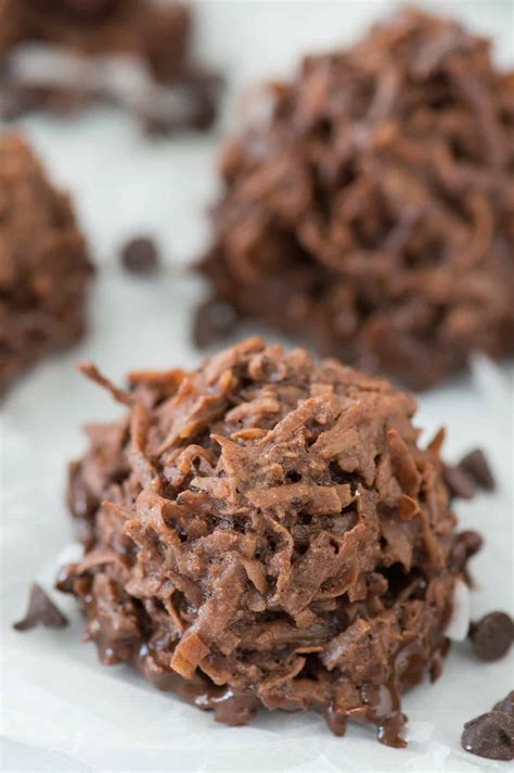 chocolate coconut macaroons recipe