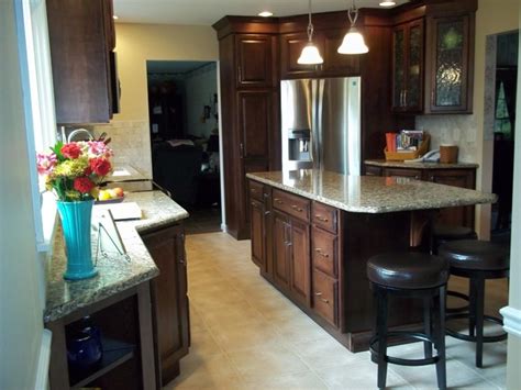 Corner Refrigerator Kitchen Renovation Traditional Kitchen