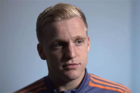 Donny Van De Beek Addresses Manchester United Playing Time Under Erik