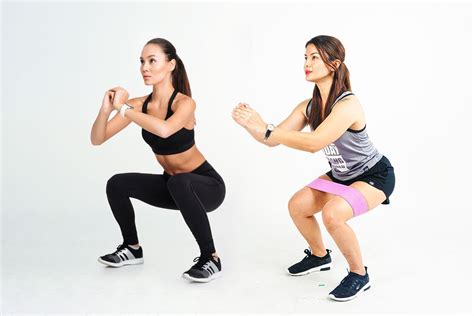 Glute Exercises: Discover The Amazing Benefits of Squats | Crunch Fitness