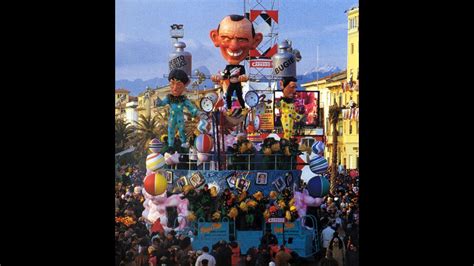 Carnevale Di Viareggio 2003 Senza Rete Di Paolo Lazzari YouTube