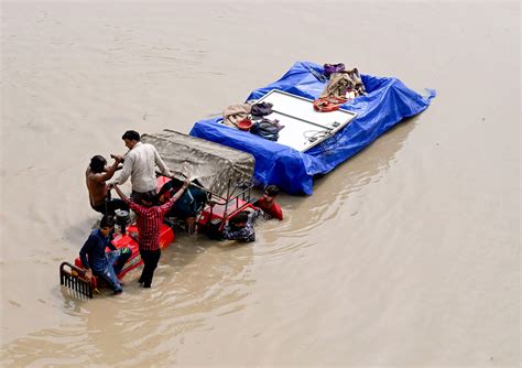 Delhi Floods Yamuna River Water Level Surges Again Extreme Alert