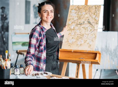 artist inspiration contemplation woman painter art Stock Photo - Alamy