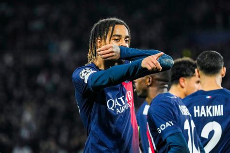 Bradley Barcola bientôt en équipe de France ? - Sport.fr