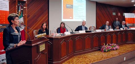 Presentan libro Planes de beneficios en salud de América Latina una comparación regional
