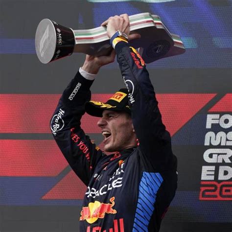 Verstappen Resiste La Embestida Final De Norris Y Refuerza Su Liderato