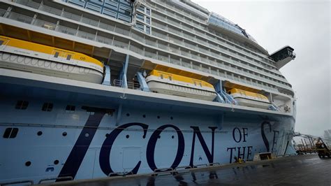 Icon Of The Seas Worlds Largest Cruise Ship Sets Sail Us News Sky