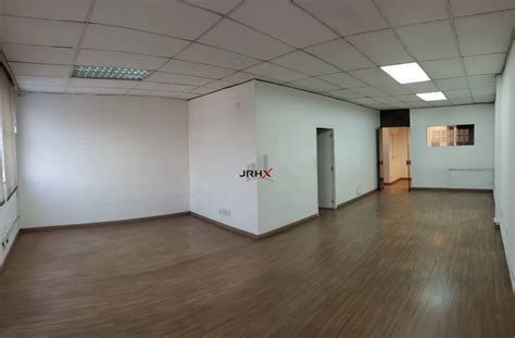 Sala Comercial na Rua do Bosque 1234 Barra Funda em São Paulo por R